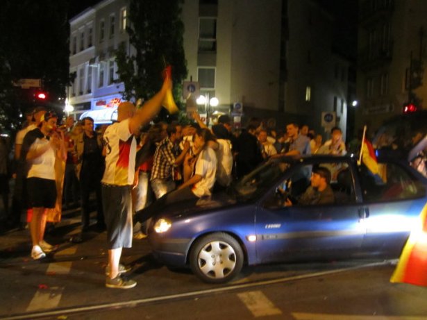 Warum ein Autocross nach dem ersten Gruppenspiel?